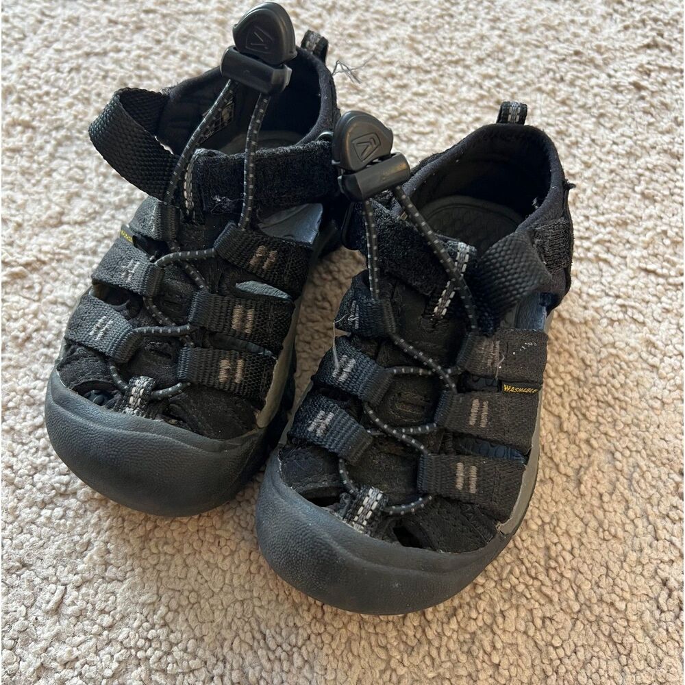 Keen Newport H2 Waterproof Sandals Toddler Size 9 Black Hiking Sport